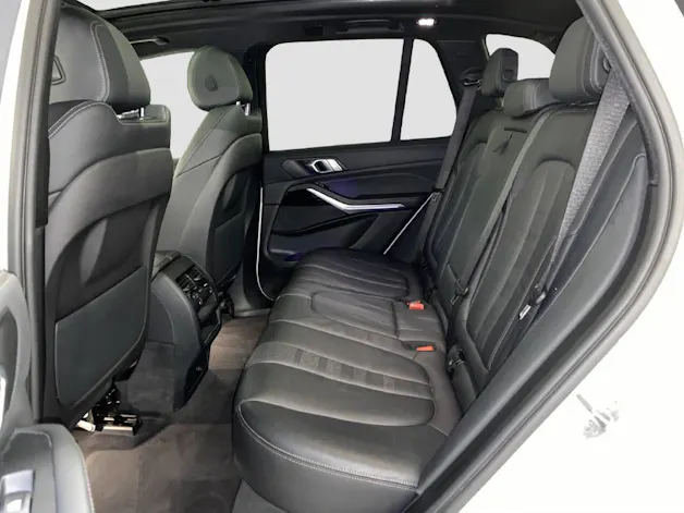 BMW X5 M50i xDrive