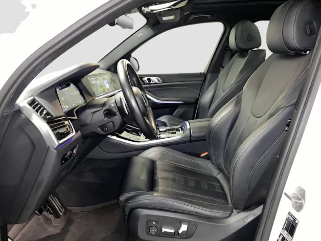 BMW X5 M50i xDrive