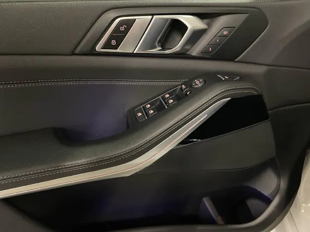 BMW X5 M50i xDrive