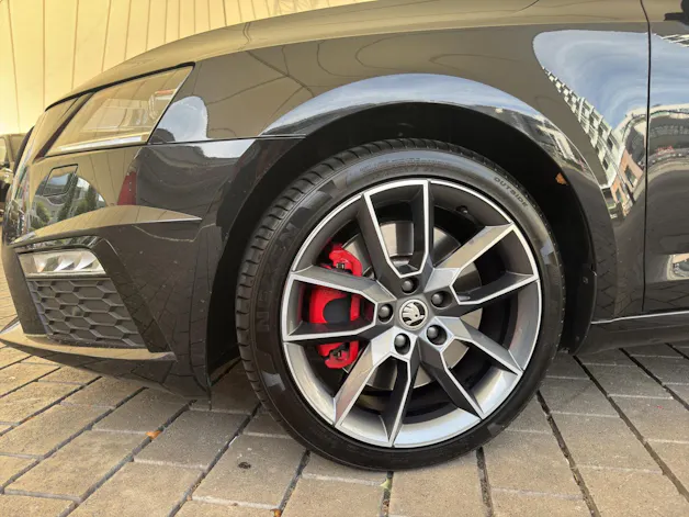 SKODA Octavia Combi 2.0 TSI RS DSG 230PS*