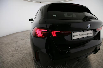 https://vehicle.imgix.net/4479286/e3ec0b53-8cd8-4ff6-9592-c4bdda6de5eb.jpg