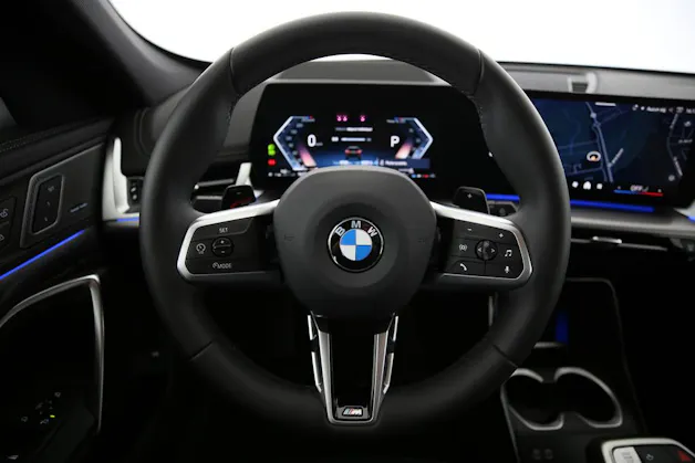 BMW X1 U11 23d xDrive paddles
