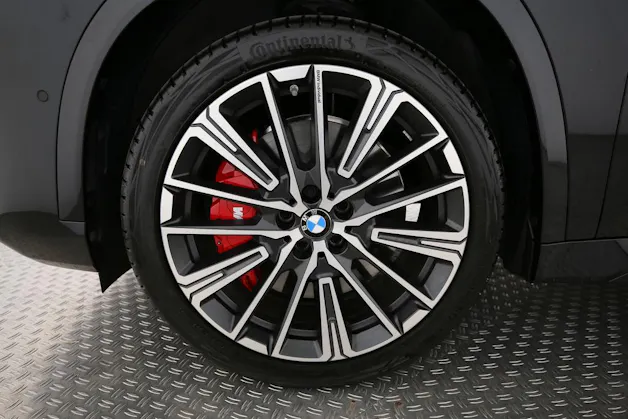 BMW X1 U11 23d xDrive paddles