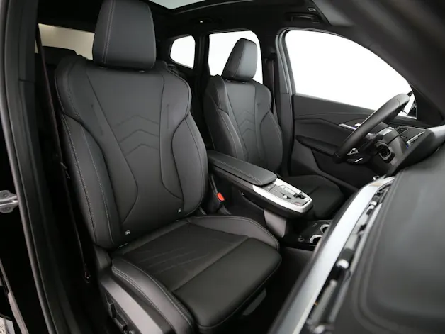 BMW X1 U11 23d xDrive paddles