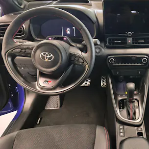 Toyota Yaris 1.5 VVT-i HSD GR Sport