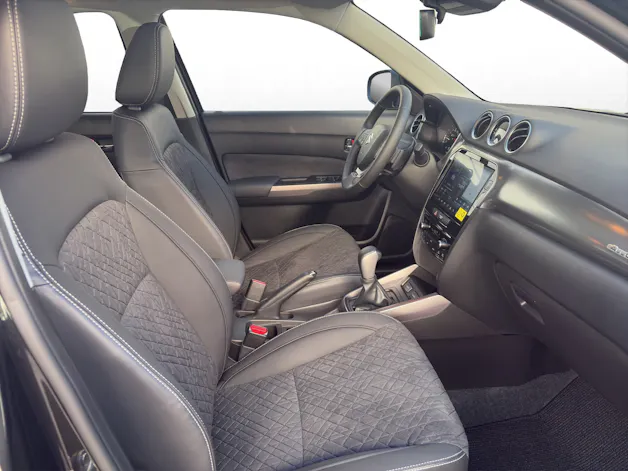 Suzuki Vitara 1.4 T Piz Sulai Top Hybrid 4x4