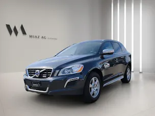VOLVO XC60 2.4 D5 Kinetic R-Design AWD
