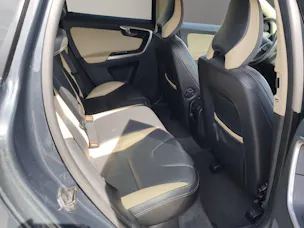 VOLVO XC60 2.4 D5 Kinetic R-Design AWD