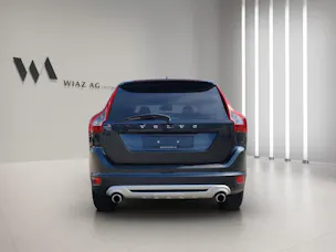 VOLVO XC60 2.4 D5 Kinetic R-Design AWD