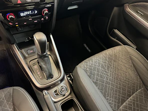 Fahrzeugbild SUZUKI Vitara 1.4 T Piz Sulai Top Hybrid 4x4