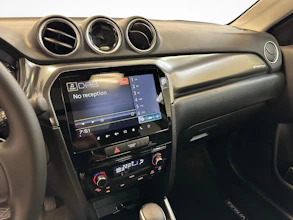 https://vehicle.imgix.net/4479662/c37780fe-e251-4461-a5e5-1f8eda8f3036.jpg