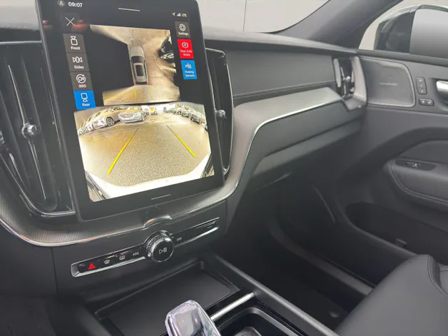 VOLVO XC60 2.0 T6 TE Ultra Dark eAWD