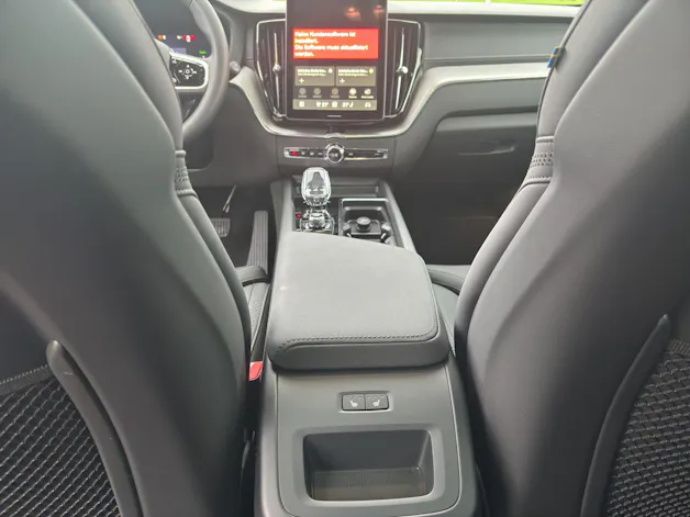 VOLVO XC60 2.0 T6 TE Ultra Dark eAWD