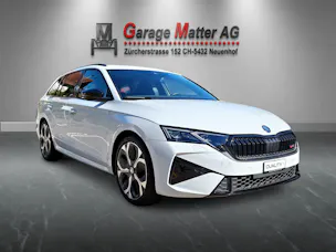 SKODA Octavia Combi 2.0 TSI RS DSG