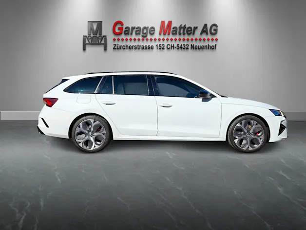 SKODA Octavia Combi 2.0 TSI RS DSG