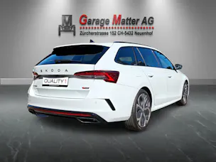 SKODA Octavia Combi 2.0 TSI RS DSG