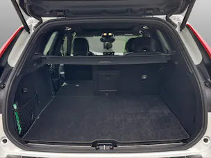 VOLVO XC60 2.0 T8 TE Ultra Dark eAWD