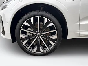 VOLVO XC60 2.0 T8 TE Ultra Dark eAWD