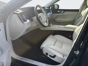 VOLVO XC60 2.0 T8 TE Ultra Dark eAWD