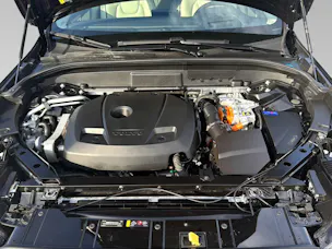 VOLVO XC60 2.0 T8 TE Ultra Dark eAWD