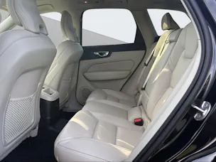 VOLVO XC60 2.0 T8 TE Ultra Dark eAWD