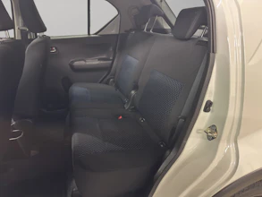 https://vehicle.imgix.net/4479719/d18d4d19-bfd3-416e-98c6-8c56f7d82727.jpg
