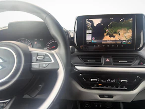 https://vehicle.imgix.net/4479745/e7eeca7d-2e23-4075-a3ca-72422edbfb61.jpg