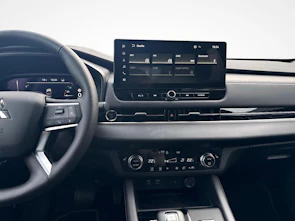 Fahrzeugbild MITSUBISHI Outlander 2.4 PHEV Intense 4x4