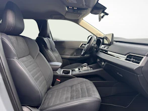 https://vehicle.imgix.net/4479751/795eb8c3-82e6-4083-bc45-9ce45d579fa0.jpg