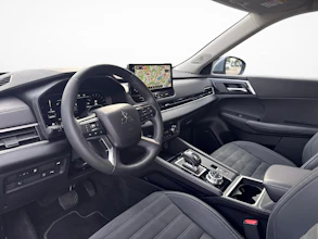 https://vehicle.imgix.net/4479751/992fb620-1967-46be-8c39-e958b0e90b05.jpg