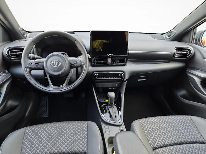 Fahrzeugbild TOYOTA YARIS