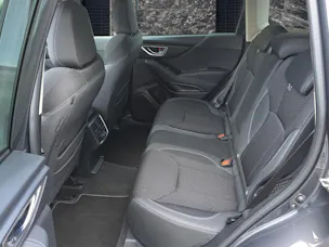 Subaru Forester Station 2.0i e-Boxer Swiss Plus