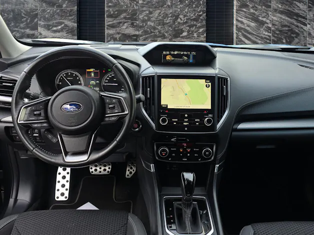 Subaru Forester Station 2.0i e-Boxer Swiss Plus