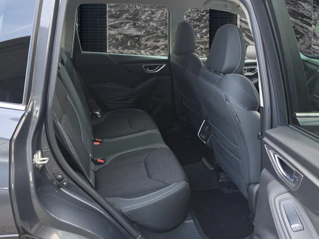 Subaru Forester Station 2.0i e-Boxer Swiss Plus