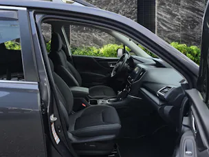 Subaru Forester Station 2.0i e-Boxer Swiss Plus