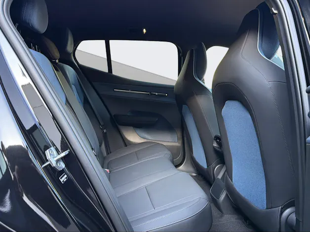 VOLVO EX30 P8 Plus AWD