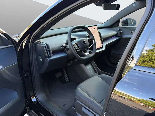 VOLVO EX30 P8 Plus AWD