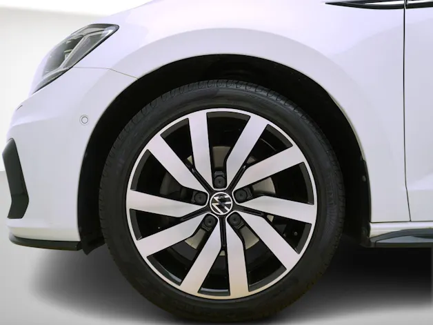 VW Touran 1.5 TSI DSG R-Line Black Style