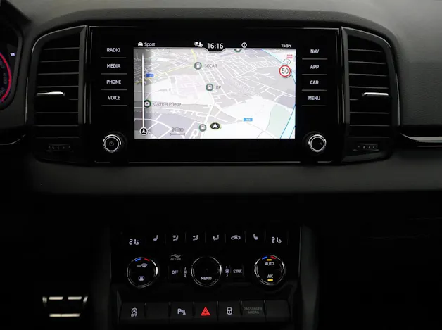 SKODA Karoq 1.5 TSI SportLine DSG