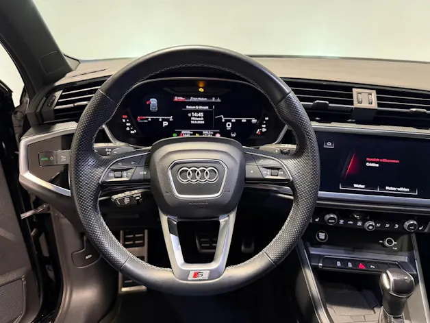 AUDI Q3 35 TDI S line Attraction quattro S-tronic