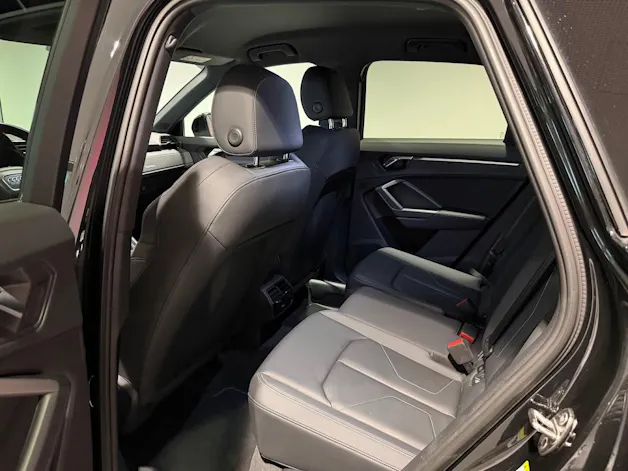 AUDI Q3 35 TDI S line Attraction quattro S-tronic