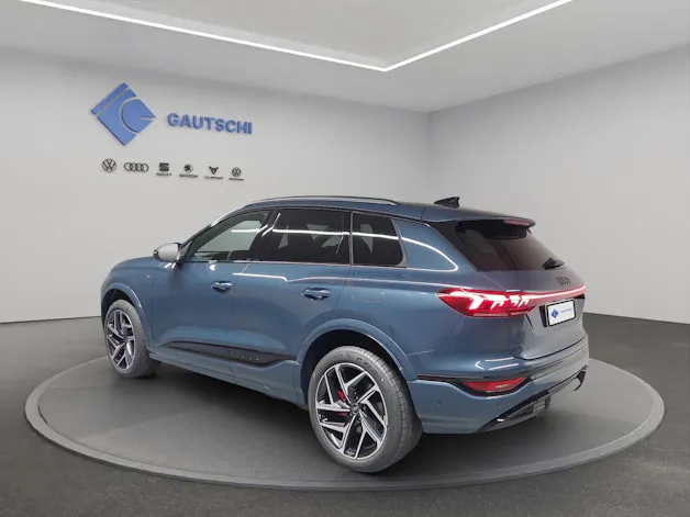 AUDI Q6 e-tron quattro