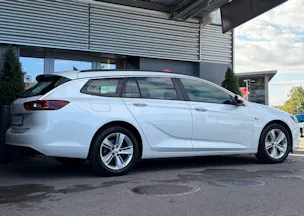 OPEL Insignia 1.5 T Sports Tourer Edition