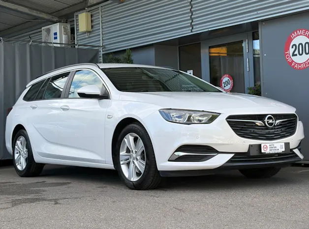 OPEL Insignia 1.5 T Sports Tourer Edition
