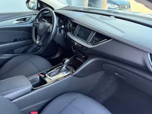 OPEL Insignia 1.5 T Sports Tourer Edition