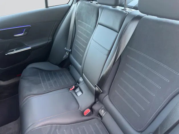 MERCEDES-BENZ C 300 AMG Line