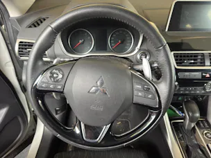 Mitsubishi Eclipse Cross 1.5 T-Mivec Style 4WD CVT "MOTEUR PROBLEME"