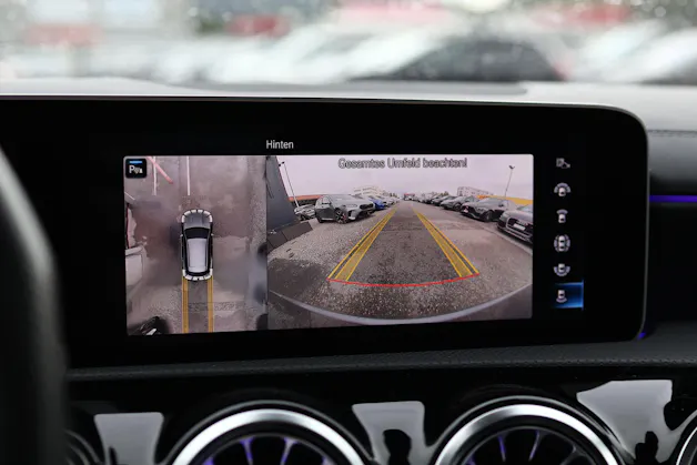 MERCEDES-BENZ CLA 35 AMG 4matic Shooting Brake * PACK PREMIUM PLUS * PANORAMA * HEAD-UP DISPLAY *