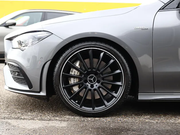 MERCEDES-BENZ CLA 35 AMG 4matic Shooting Brake * PACK PREMIUM PLUS * PANORAMA * HEAD-UP DISPLAY *