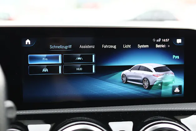 MERCEDES-BENZ CLA 35 AMG 4matic Shooting Brake * PACK PREMIUM PLUS * PANORAMA * HEAD-UP DISPLAY *